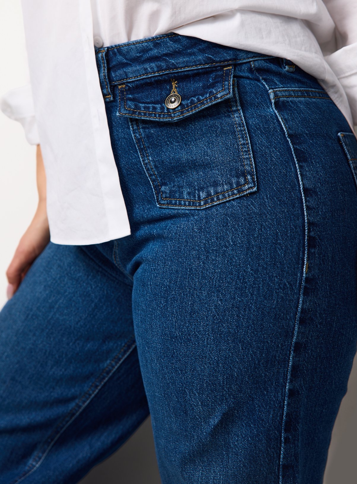 The Mid Blue Flared Leg Denim Jeans 10R - Image 3 thumbnail